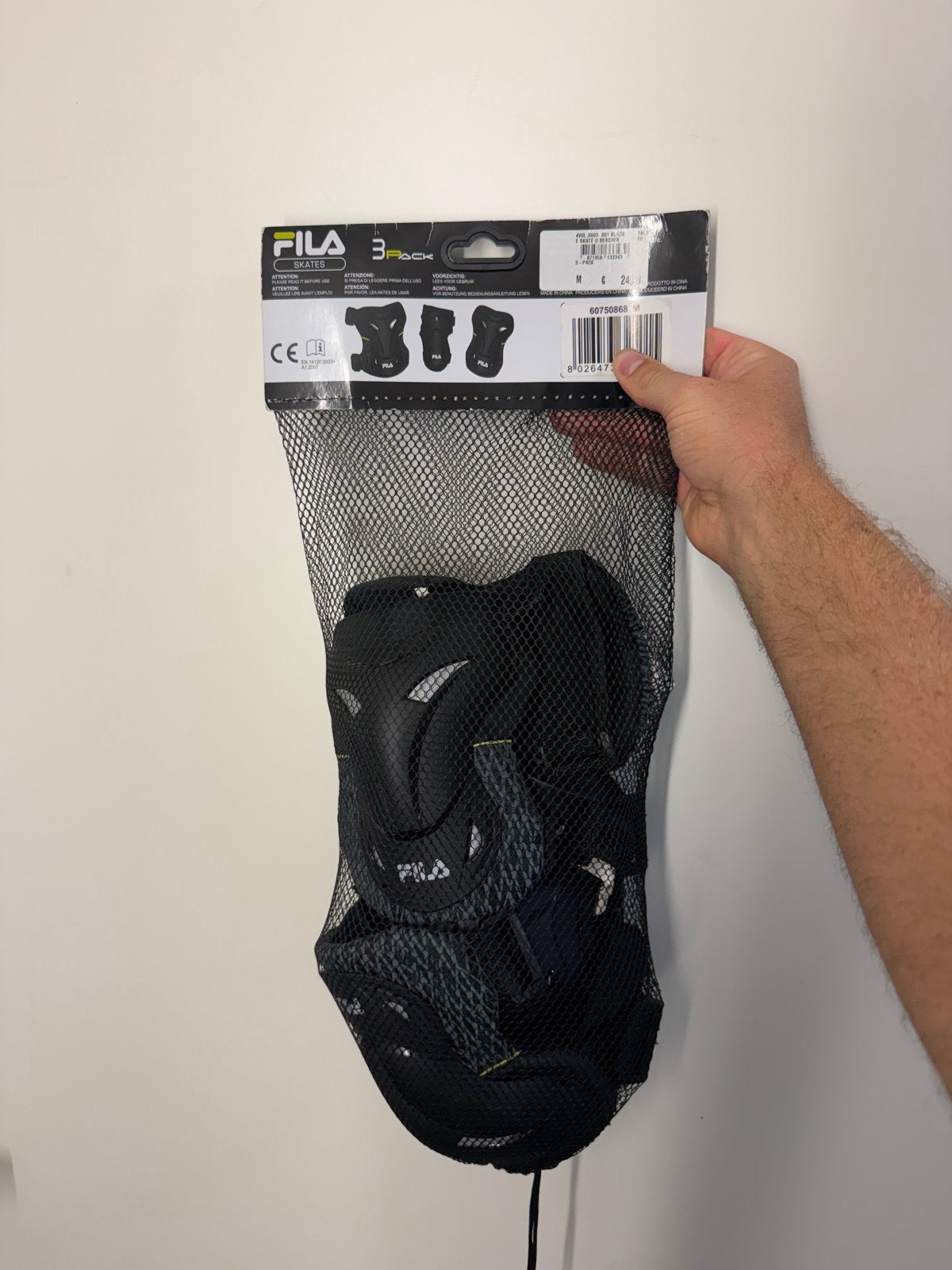 Fila Skates Beschermset - Maat M - zo goed als nieuw, Ophalen of Verzenden, Nieuw, Bescherming, Overige merken