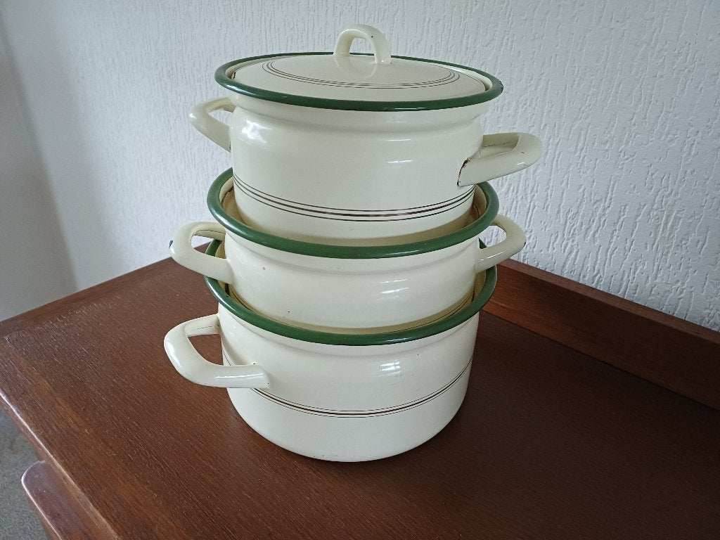 Retro pannen uit grootmoeders tijd., Gebruikt, Pannenset, Ophalen of Verzenden, Met deksel