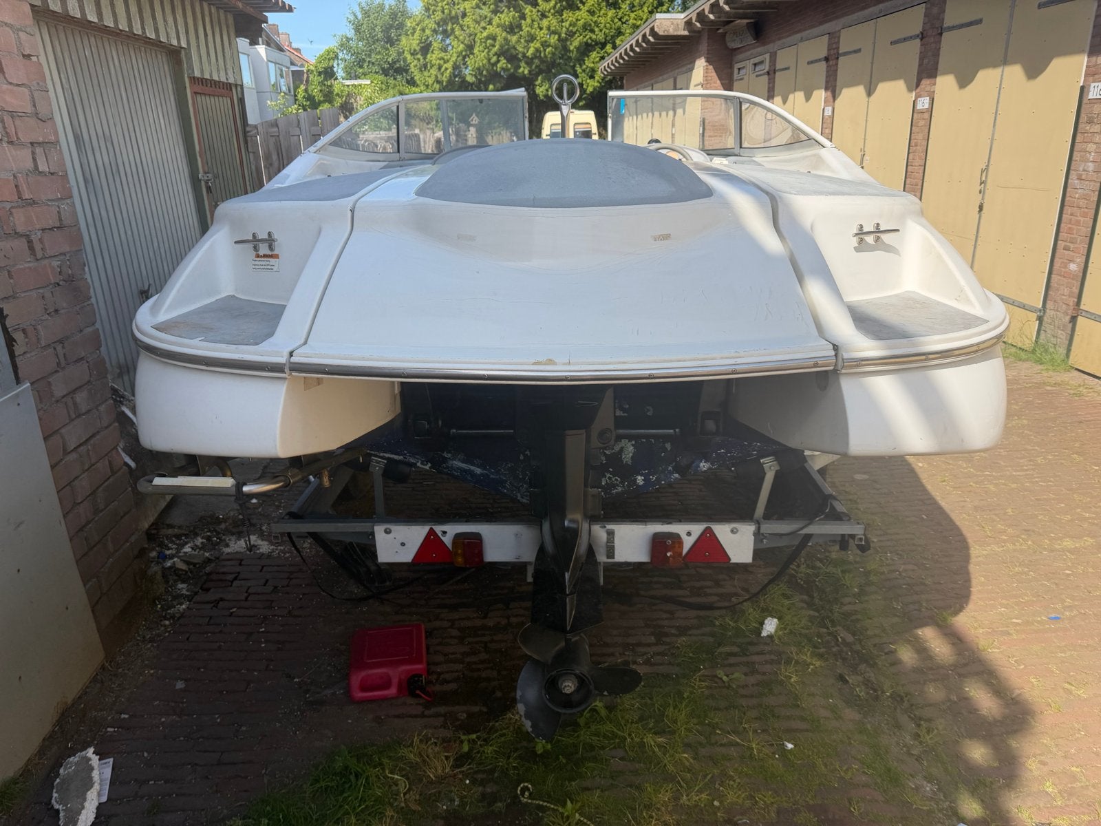 Chriscraft 8-persoons boot met 150 pk buitenboordmotor, Overige merken, Gebruikt, 120 tot 200 pk, Ophalen of Verzenden