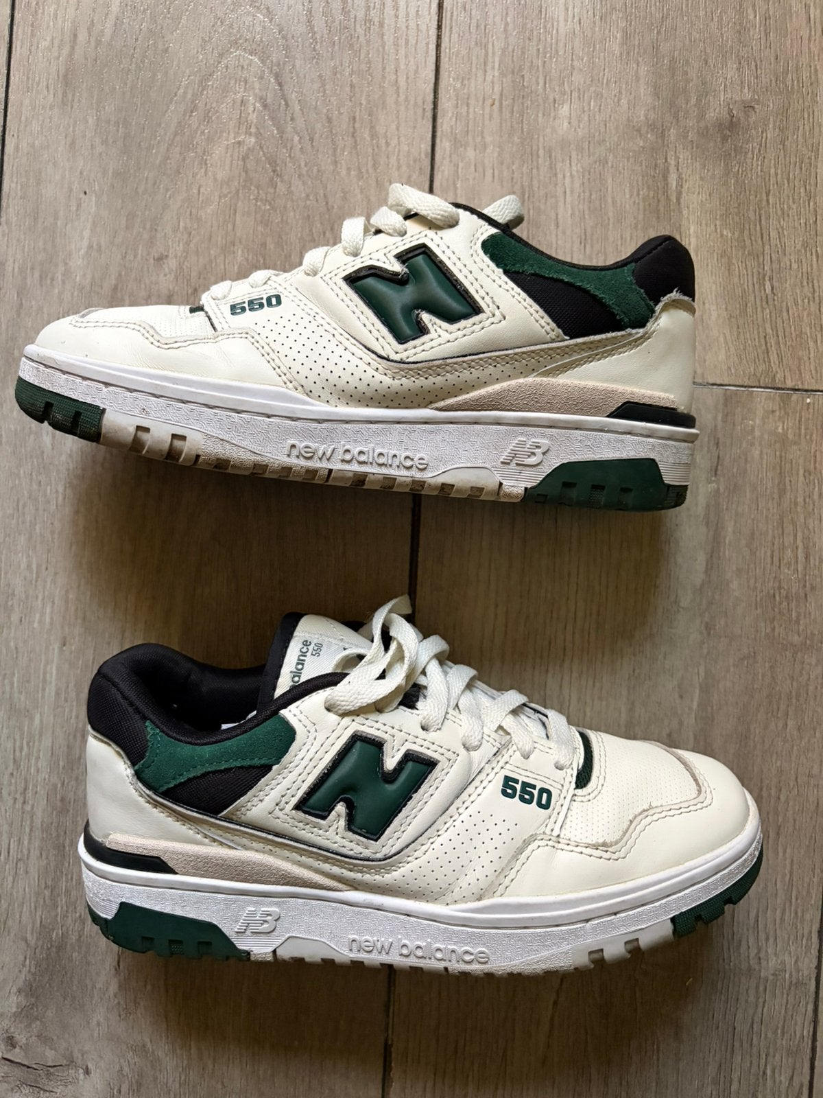 New Balance sneakers, Wit, Ophalen of Verzenden, Sneakers of Gympen, Zo goed als nieuw