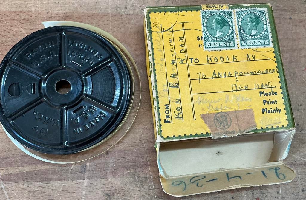 Oud filmpje 1930 in originele doos kodak, Ophalen of Verzenden