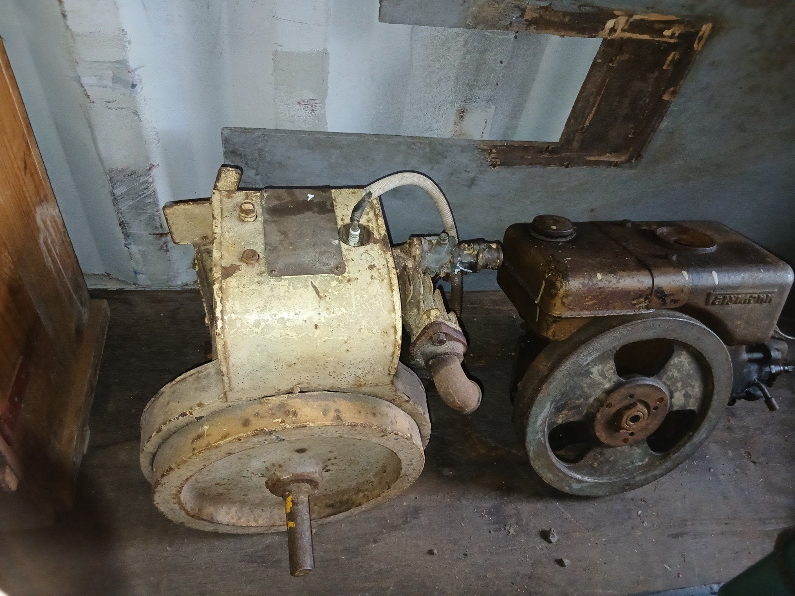 2 stationaire motoren loop sloop, Ophalen, Gebruikt