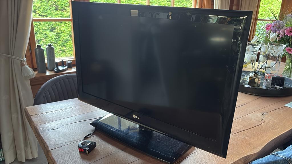 LG TV (80 cm doorsnede), Gebruikt, 50 Hz, LG, 80 tot 100 cm