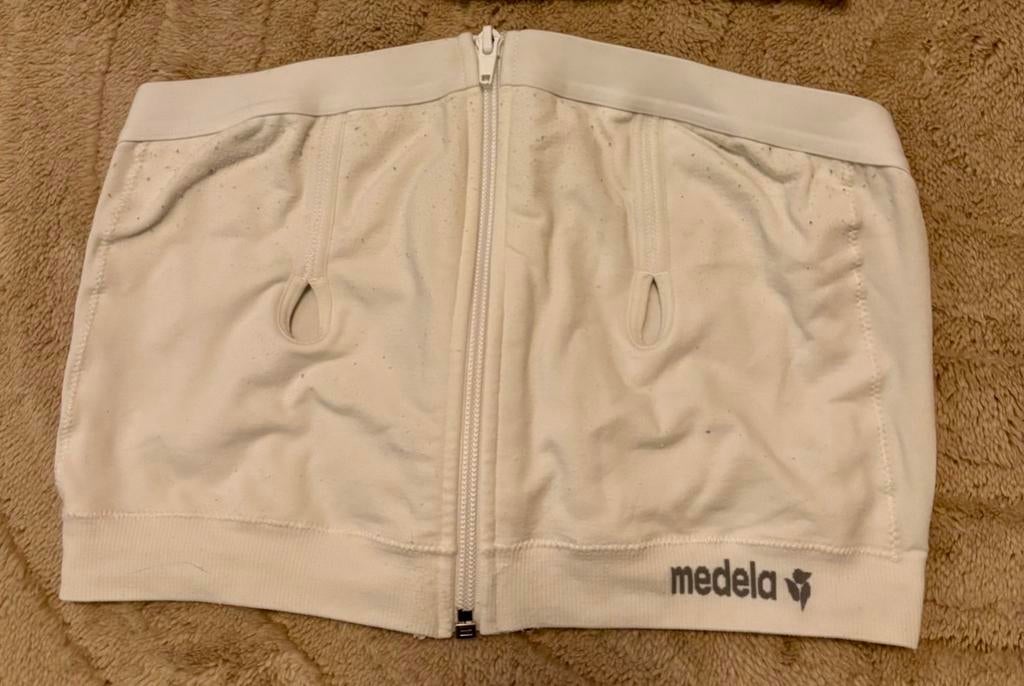 Medela Kolf BH - Pumping Bra - Large, Ophalen, Gedragen