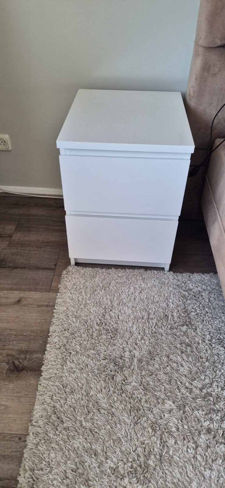 2x Wit nachtkastje met twee lades, Ophalen, Minder dan 45 cm, 55 tot 70 cm, Zo goed als nieuw