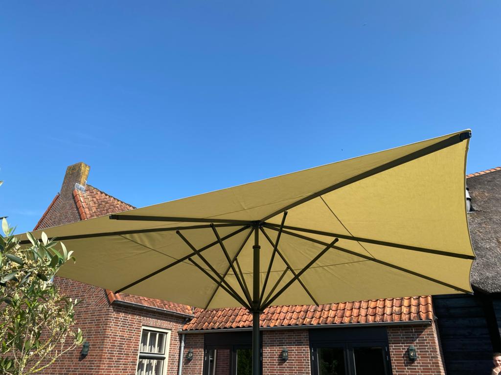 Diverse parasols voor horeca en tuin - Nieuw en gebruikt, Kantelbaar, Nieuw, Ophalen of Verzenden, Stokparasol