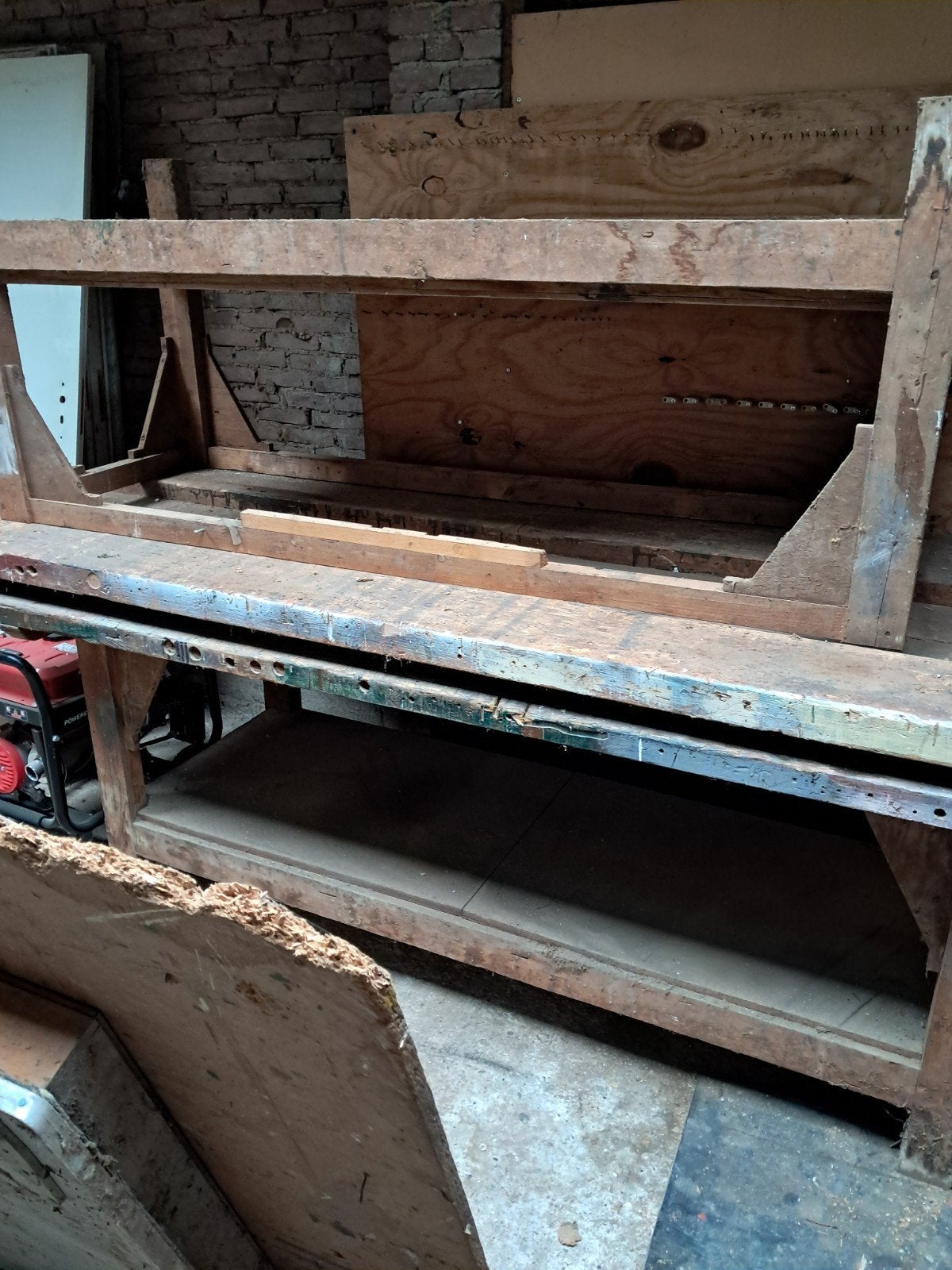 Autehtieke werkbanken  2 stuks, Ophalen
