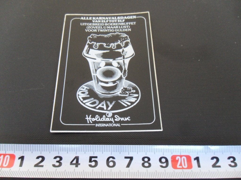 sticker EHV Holiday Inn alle karnavalsdagen van elf tot elf, Verzamelen, Ophalen, Zo goed als nieuw