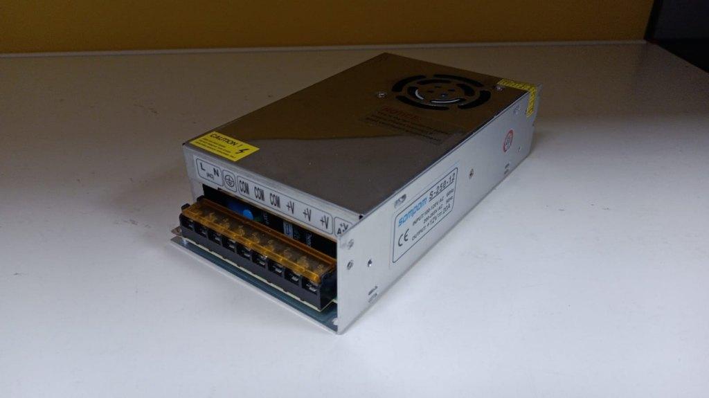 Voeding Sompom S-250-12 12v 20A, Hobby en Vrije tijd, Elektronica-componenten, Ophalen of Verzenden, Nieuw