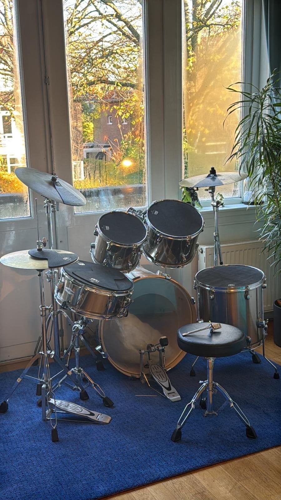 Pearl Drumstel met dempers en krukje, Ophalen, Gebruikt, Overige merken