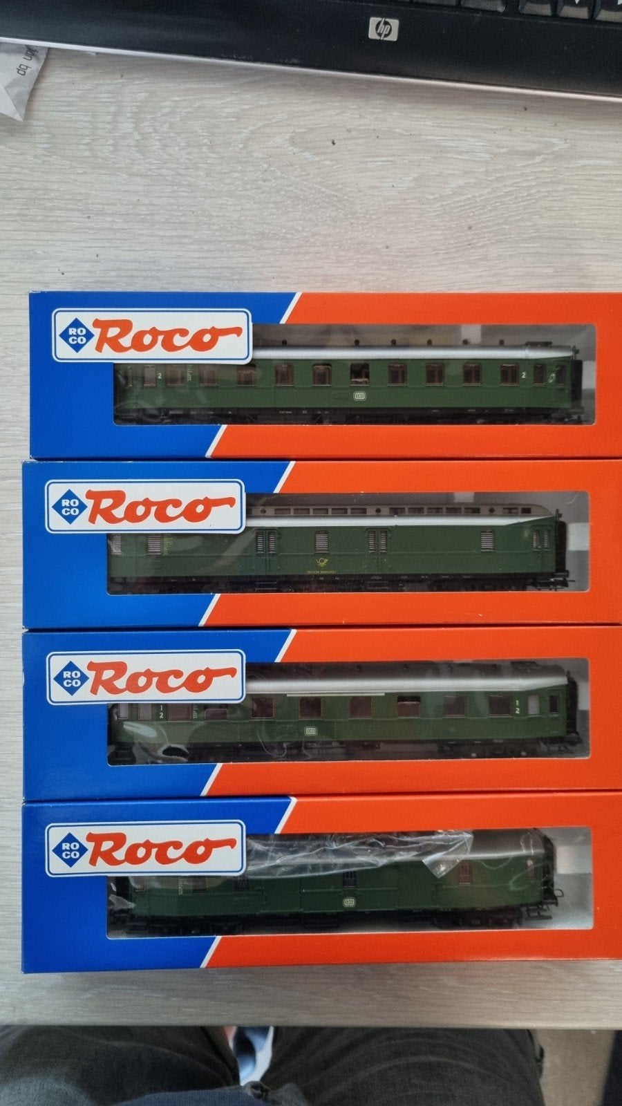 Roco wagons 4 stuks, Verzenden, Gelijkstroom, Wagon, Roco