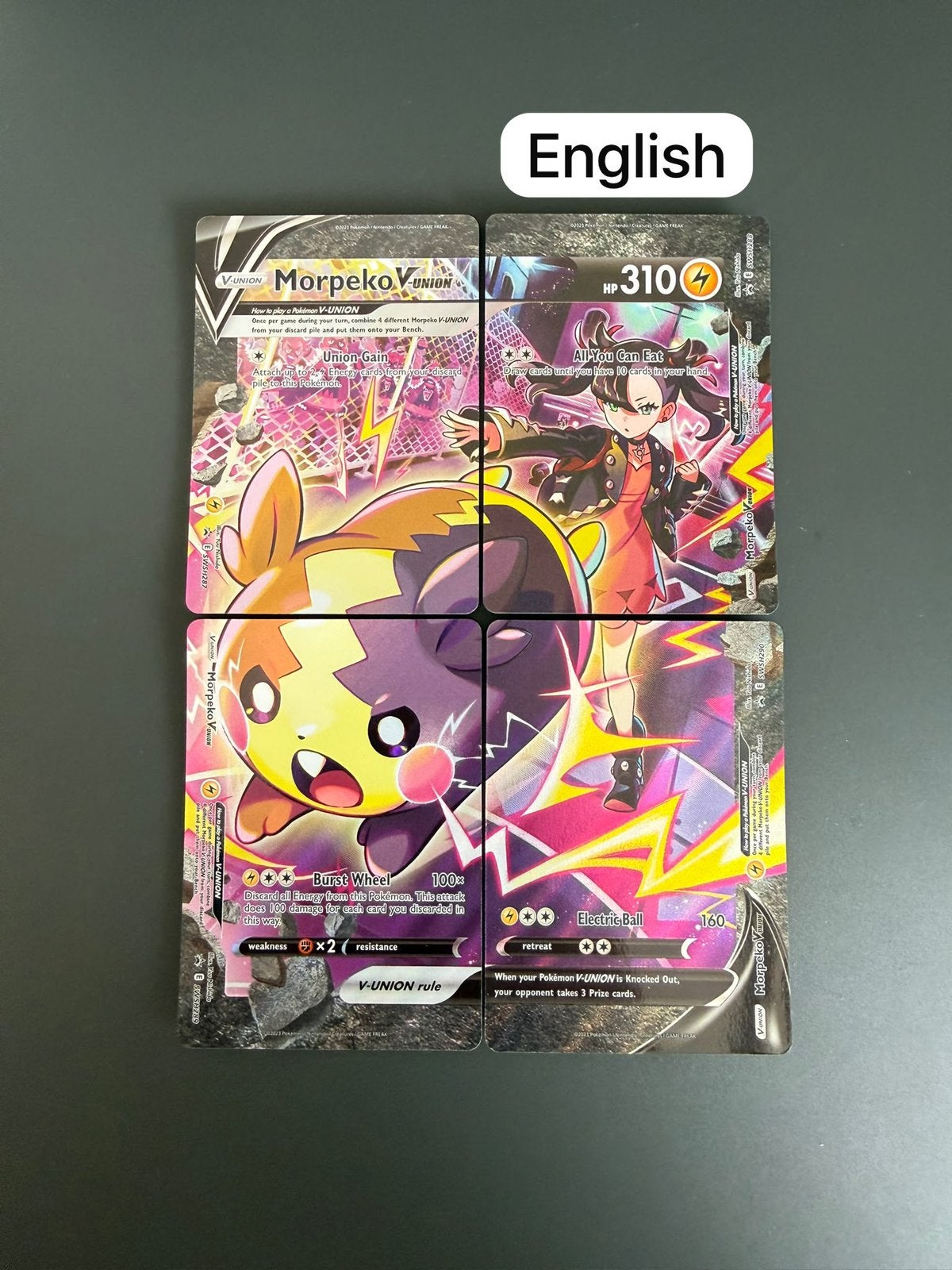 Pokémon - Morpeko V-UNION (287, 288, 289 & 290) All 4 Cards, Ophalen of Verzenden, Zo goed als nieuw, Meerdere kaarten, Foil