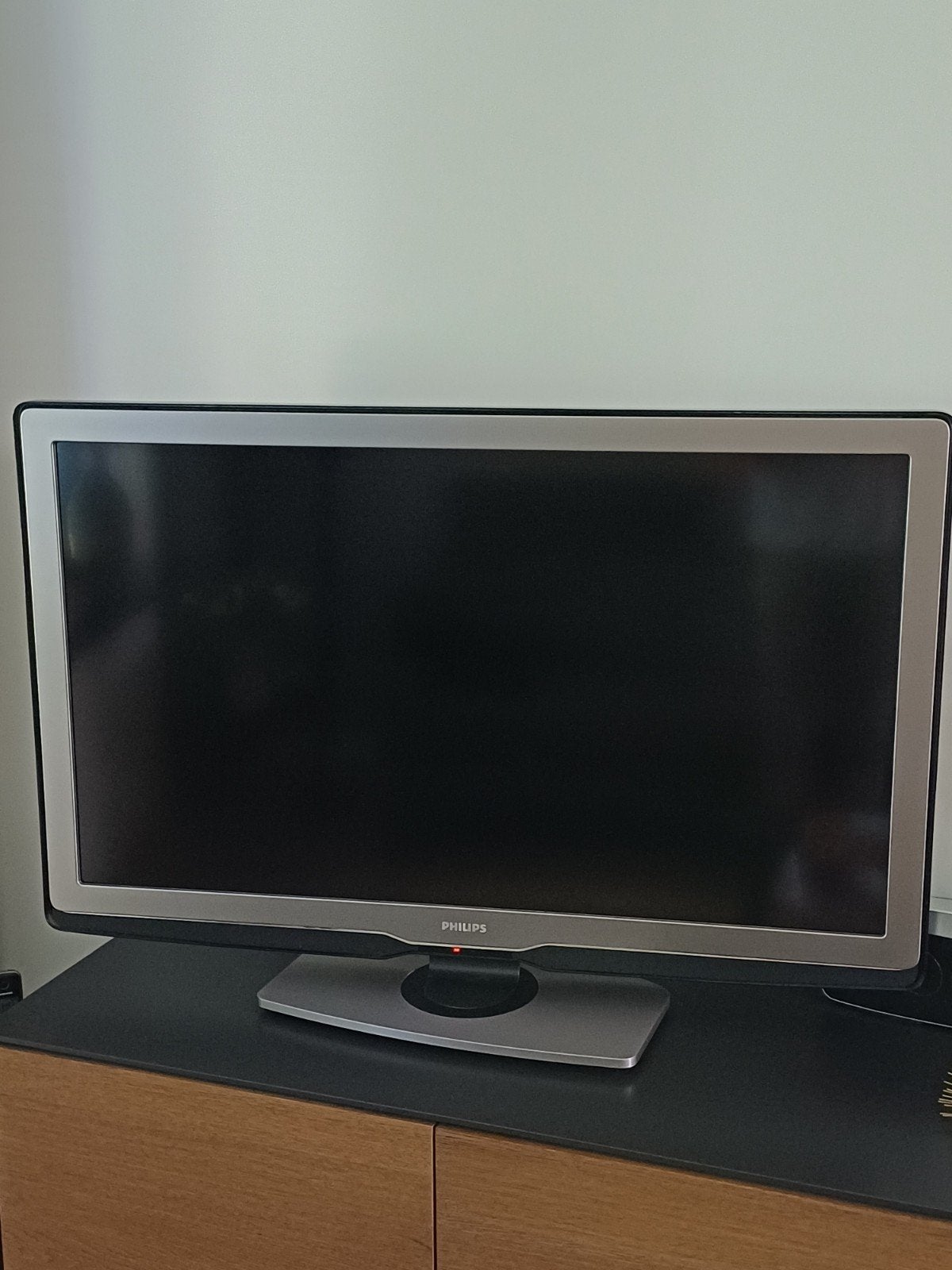 Philips LCD TV  ambilight + Soundbar + subwoofer, Ophalen, Philips, Gebruikt, 50 Hz