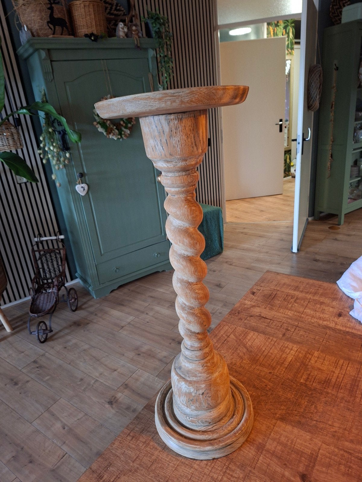 mooie oude bloementafel 75 cm hoog, Ophalen of Verzenden