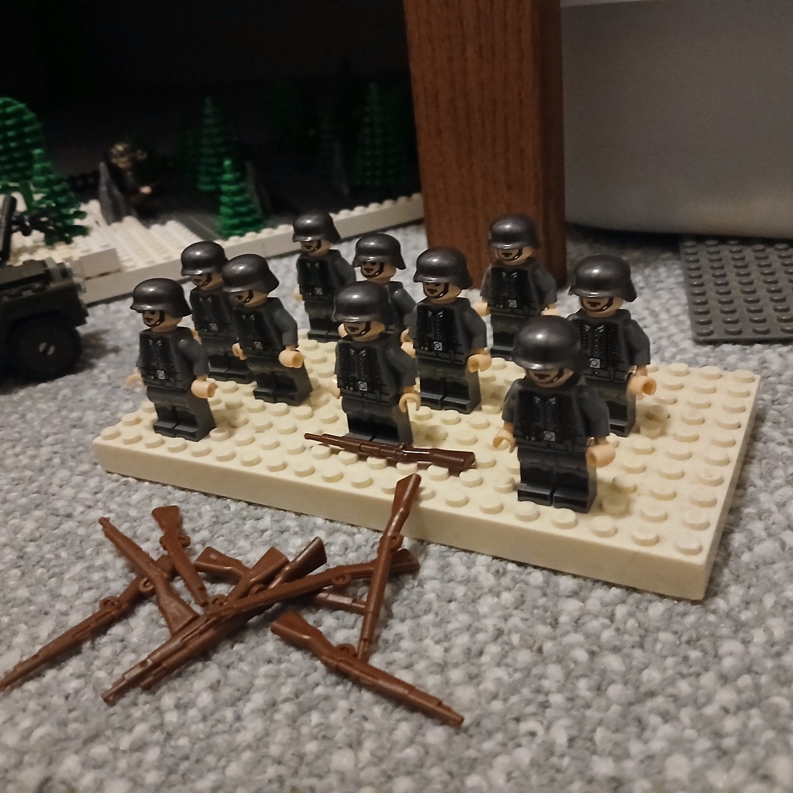 10 LEGO Soldaten met wapens - Minifiguren, Gebruikt, Overige thema's, Lego, Ophalen of Verzenden