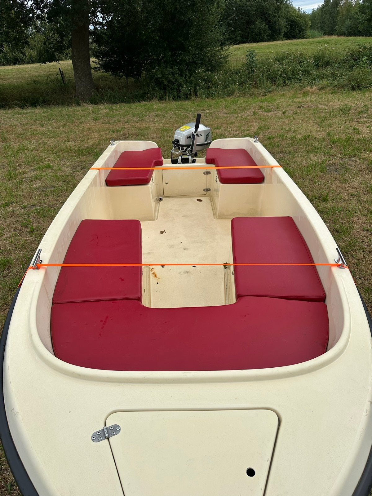 Nicky 380 met Buitenboordmotor en Trailer, Ophalen, Gebruikt, Kussenset, Buitenboordmotor