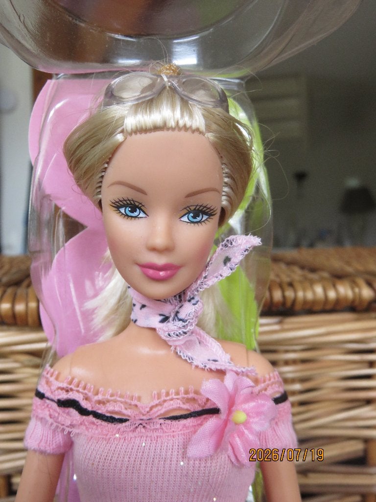 BARBIE FASHION FEVER NIEUW, Verzamelen, Poppen, Verzenden, Nieuw, Kleertjes