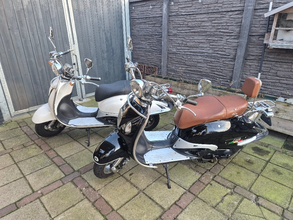agm  iva scooter, Ophalen, Zo goed als nieuw, Benzine, Overige merken