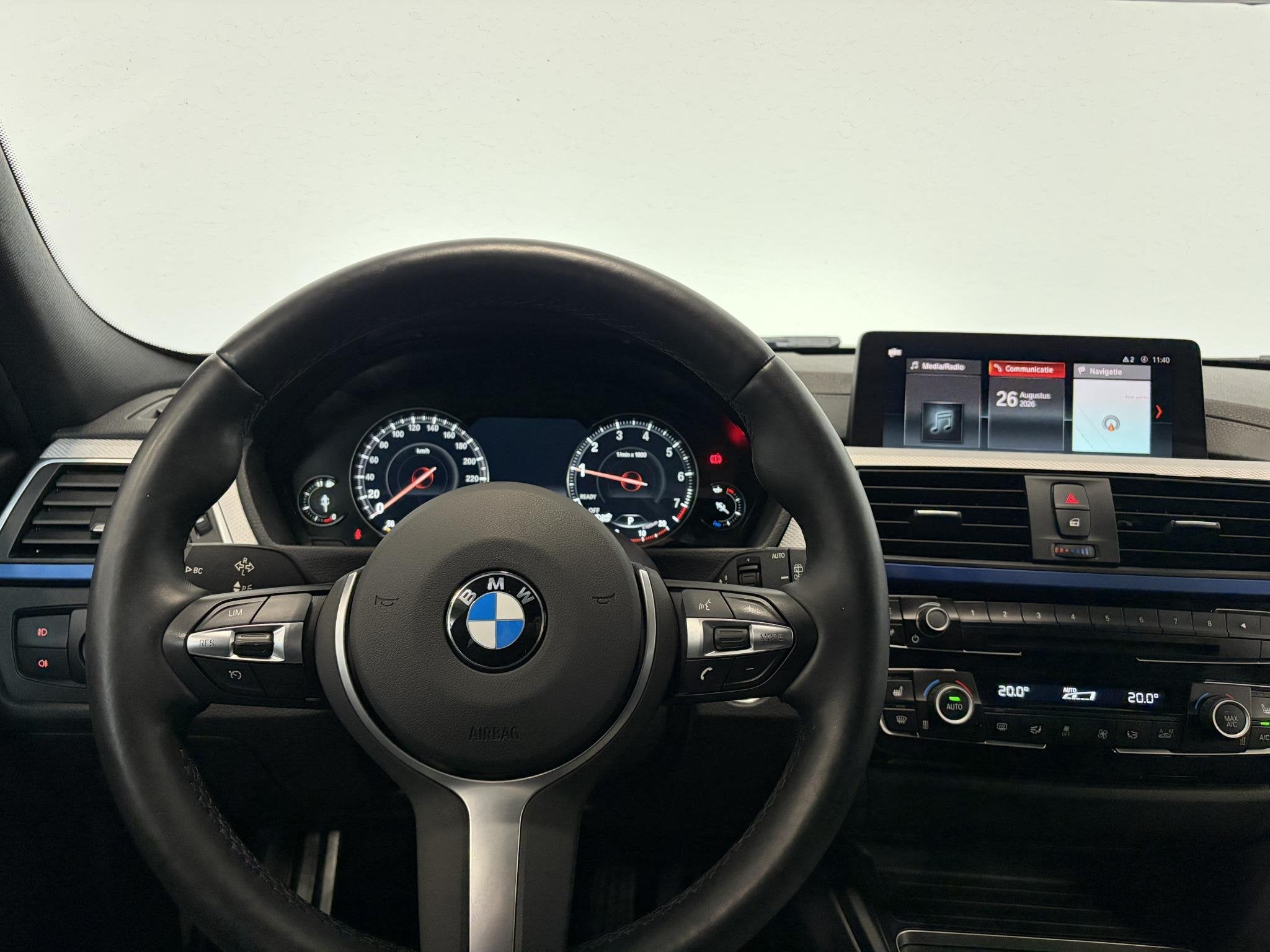 BMW 3-serie Touring 318i M Sport Edition Navigatie Climate c, Automaat, Gebruikt, Euro 6, 1465 kg