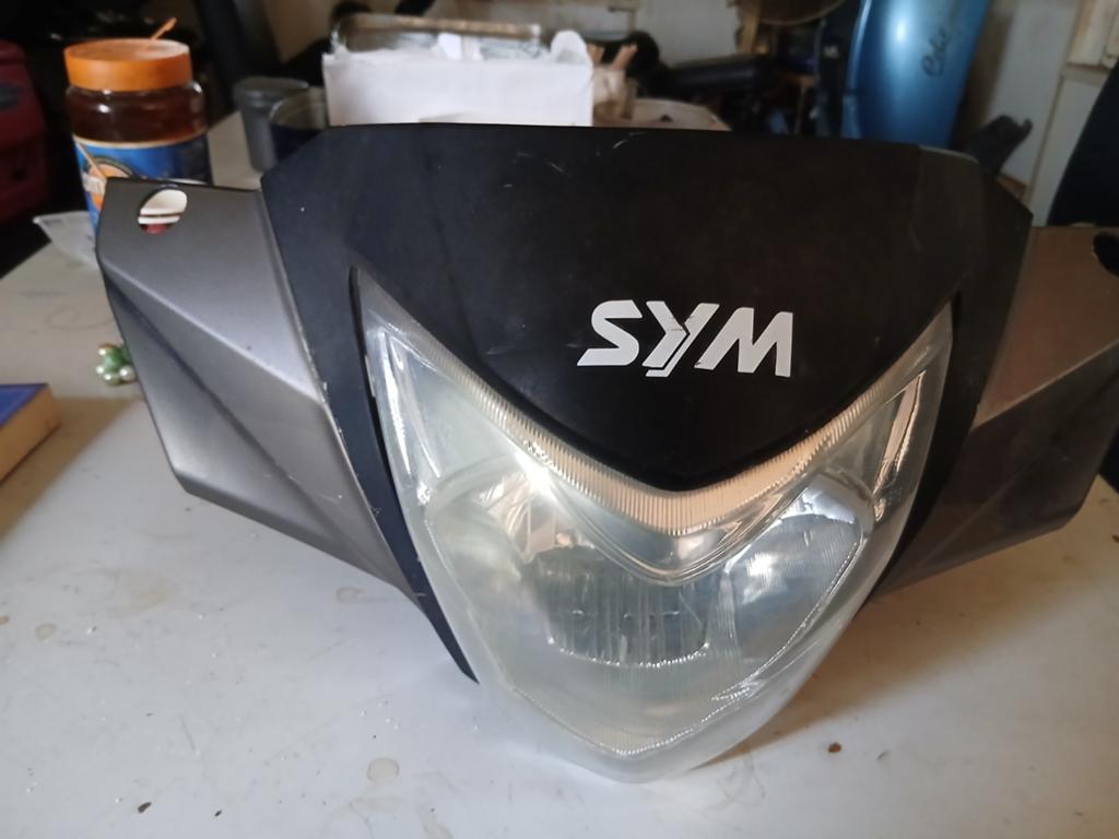 Sym symphony st koplamp + stuurkap, Fietsen en Brommers, Brommeronderdelen | Scooters, Ophalen of Verzenden, Gebruikt, Kap