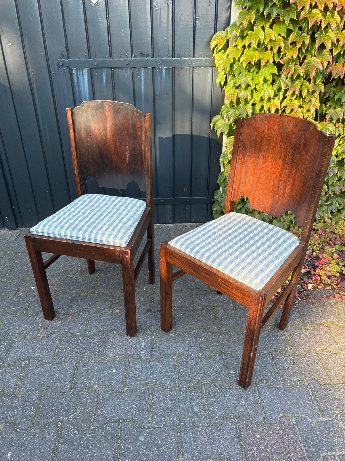Set van 2 Ouderwetse Houten Stoelen met Geruite Bekleding, Ophalen