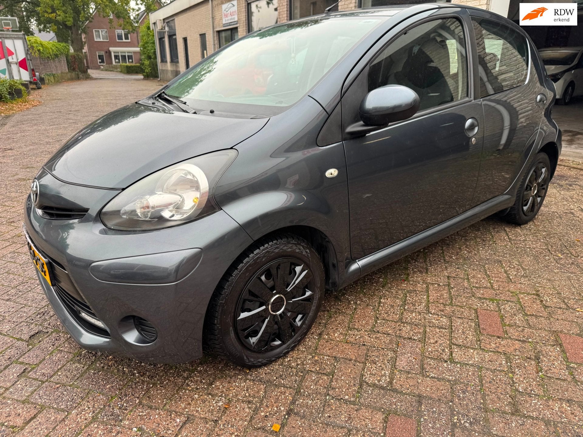 Toyota Aygo 1.0 VVT-i Comfort AIRCO,LED,128170 KM O.H BOEKJE, Voorwielaandrijving, Euro 5, Gebruikt, 4 stoelen