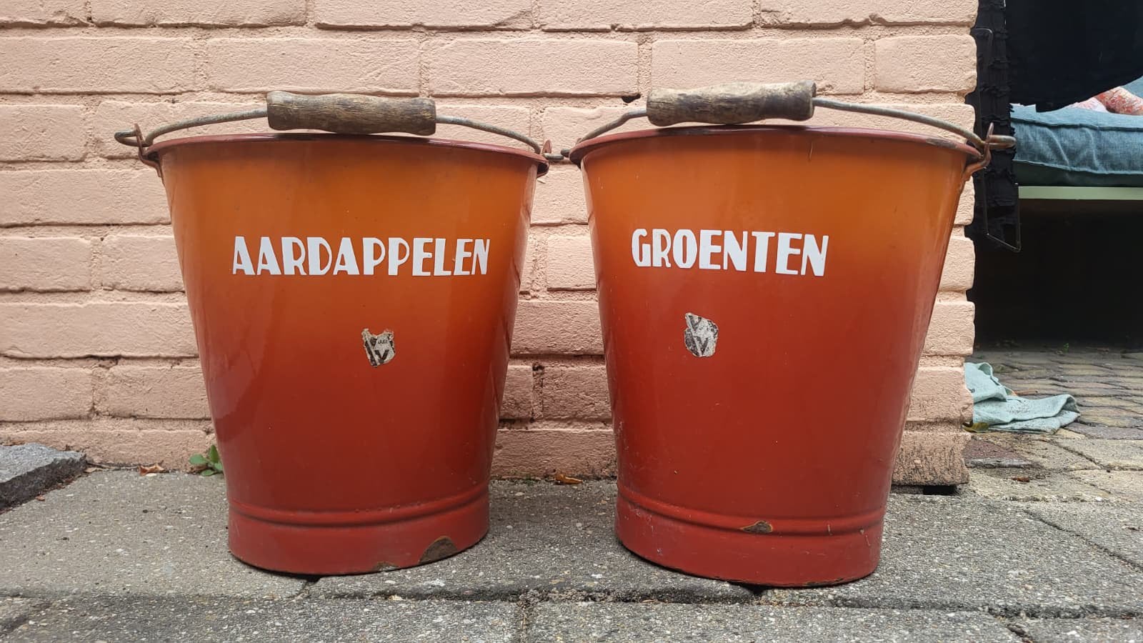 Emaille emmers brocante aardappels en groente, Antiek en Kunst, Antiek | Emaille, Ophalen of Verzenden