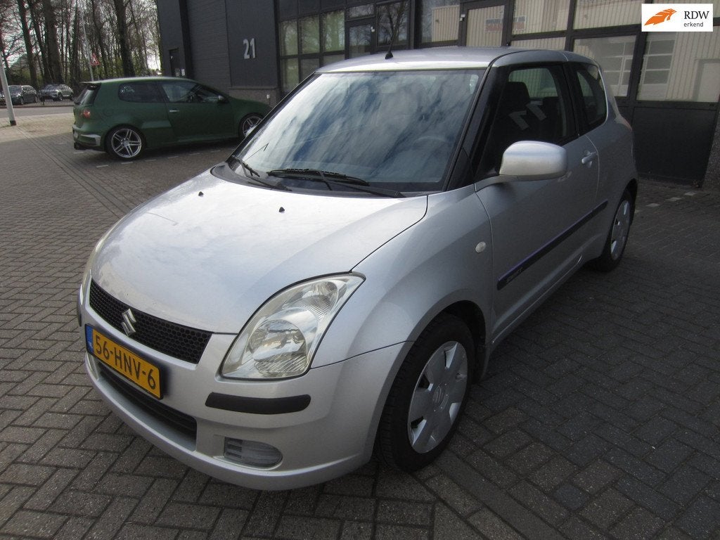 Suzuki Swift 1.3 GLS 2005 Airco NAP! APK!, Gebruikt, 31 €/maand, 400 kg, Elektrische ramen