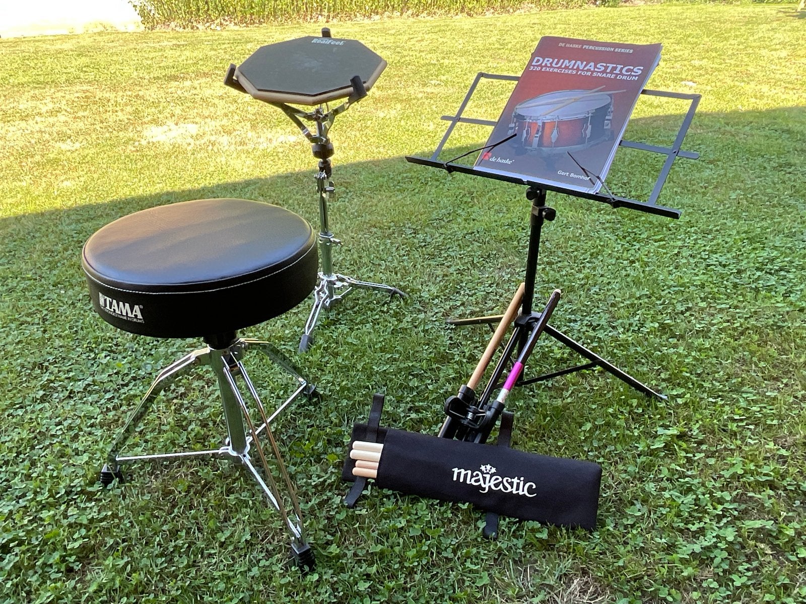 Drum starterskit: Tama, Evans, drumstokken, lessenaar, Muziek en Instrumenten, Drumstellen en Slagwerk, Zo goed als nieuw, Tama