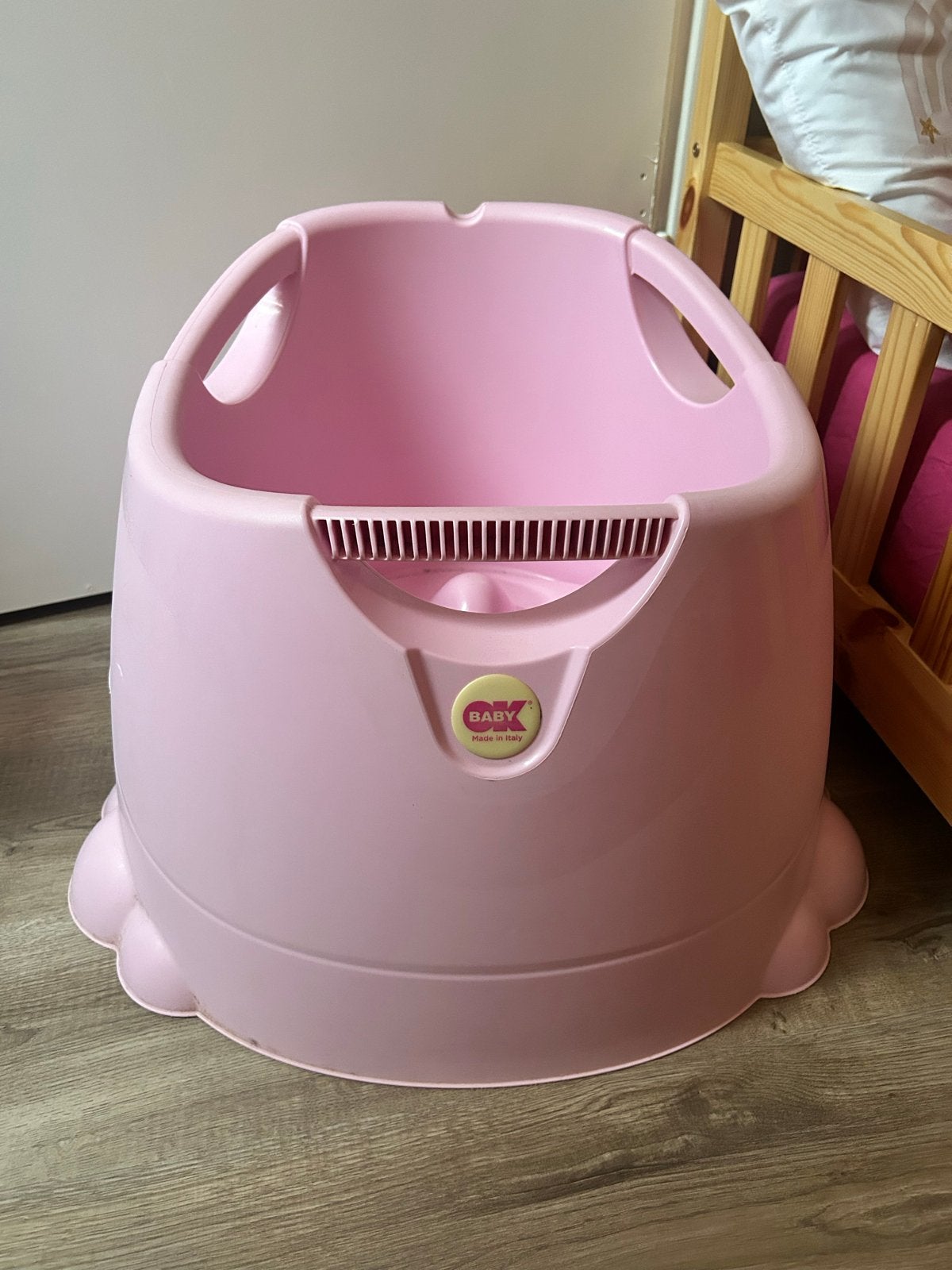 Roze zitbadje voor peuters - Comfortabel en veilig, Kinderen en Baby's, Gebruikt, Badje, Standaard, Ophalen