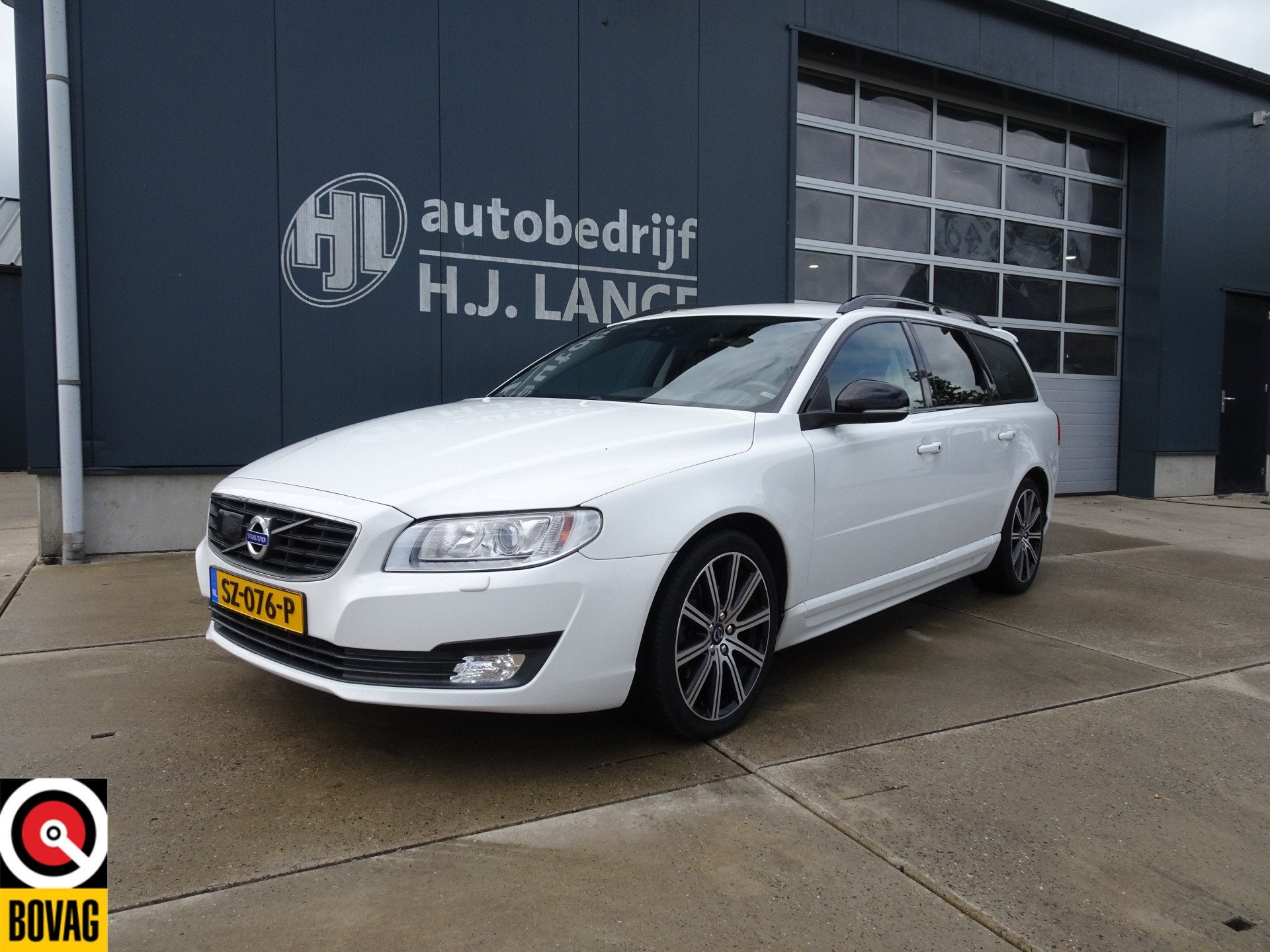 Volvo V70 2.0 T4 Dynamic Edition (bj 2015, automaat), Auto's, 12 maanden, Gebruikt, Wit, Automatische klimaatregeling