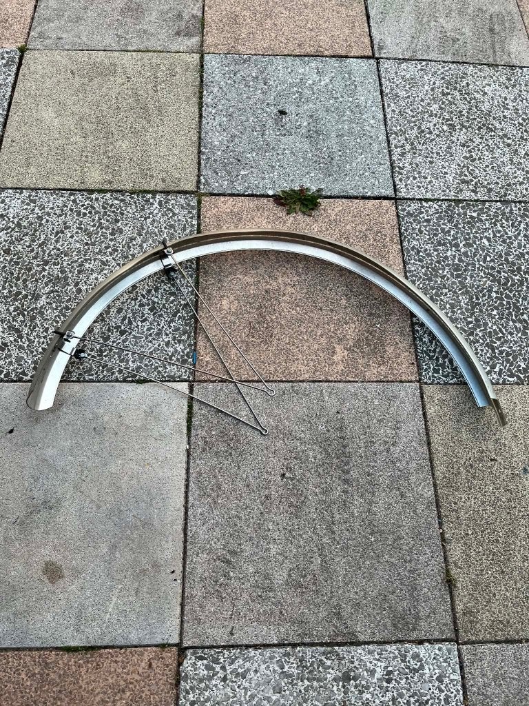 Achterspatbord voor 28 inch fiets, Ophalen of Verzenden, Zo goed als nieuw