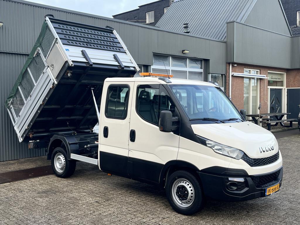 Iveco Daily 35S11D 3 zijden kipper Airco Telefoonverbinding, Auto's, Bestelauto's, 13 km/l, Euro 5, Achterwielaandrijving, Zwart