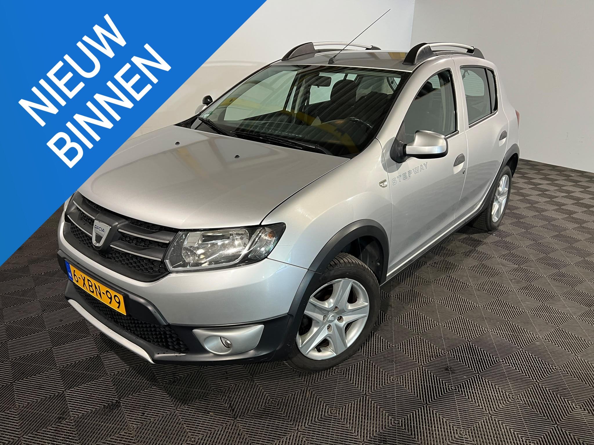 Dacia Sandero 0.9 TCe Stepway Lauréate, Auto's, Voorwielaandrijving, Stof, Origineel Nederlands, Bedrijf