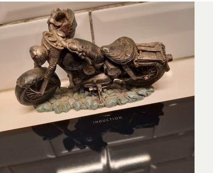 Stoer Decoratie Beeldje / Miniatuur Motor Vintage Biker, Verzamelen, Verzenden, Zo goed als nieuw, Overige typen