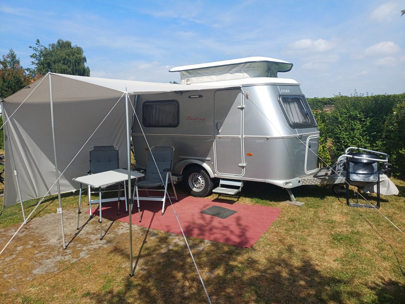 ERIBA FAMILIA SILVER EDITION 310 OA INCL  MOVER,, Standaardzit, Koelkast, Particulier, 500 - 750 kg
