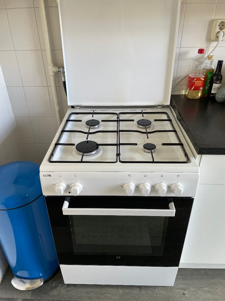 Gasfornuis combi oven (ETNA FGV 160 WIT), Ophalen, 4 kookzones, Zo goed als nieuw, Energieklasse A of zuiniger