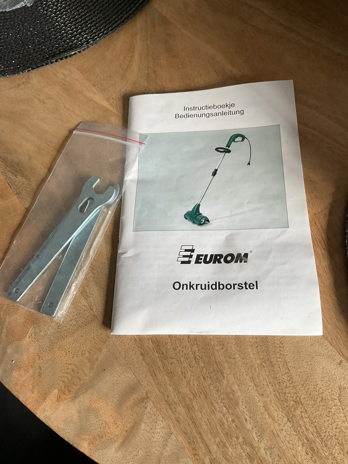 Onkruidboekje, Ophalen of Verzenden, Zo goed als nieuw