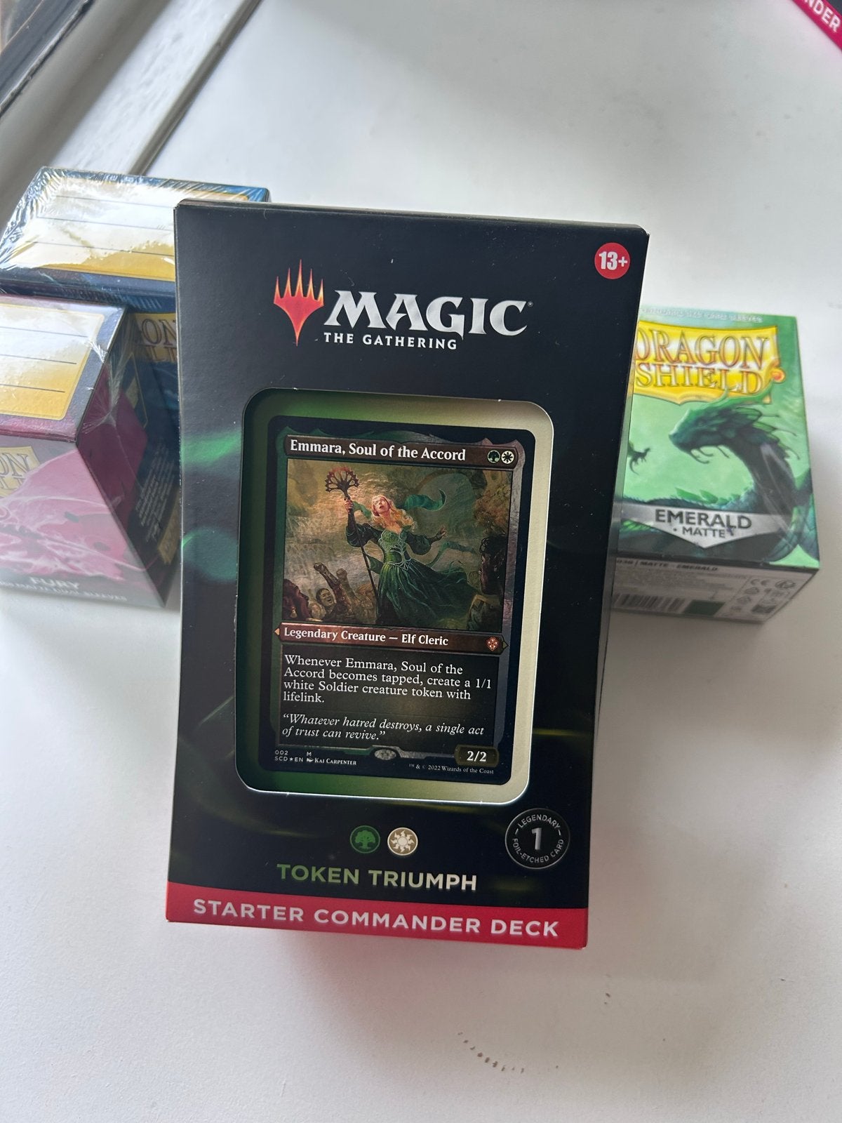 Magic: The Gathering Starter Commander Deck - Token Triumph, Ophalen of Verzenden, Nieuw, Starterdeck