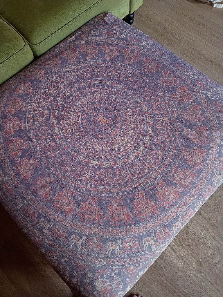 Voetenbank vierkant bohemian oosters India paars poef, Huis en Inrichting, Ophalen, Gebruikt, Vierkant, 75 tot 100 cm