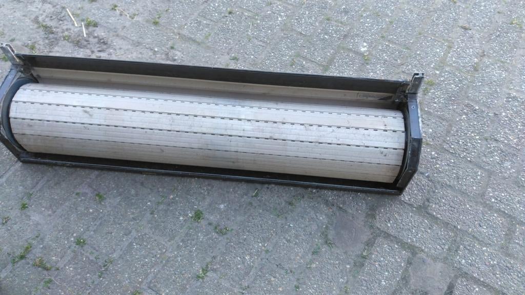 2x Rolluik: 80x100cm (raam), Ophalen, Gebruikt, 100 tot 150 cm, 200 cm of meer