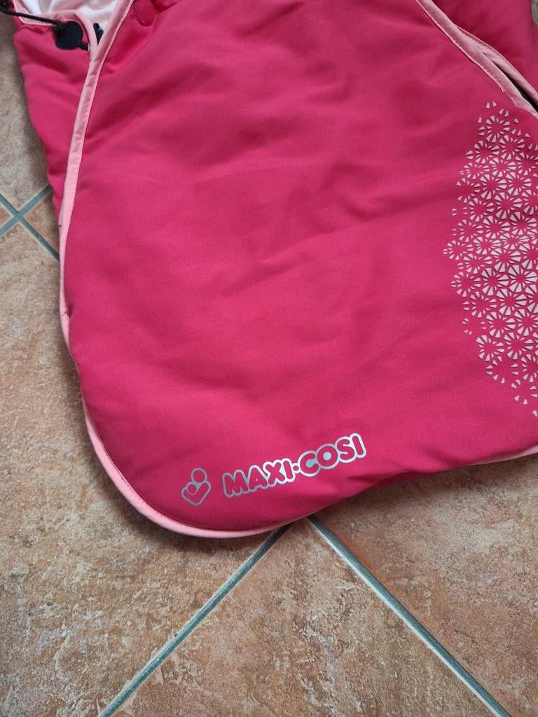 Roze, maxicosi voetenzak., Ophalen of Verzenden, Zo goed als nieuw, Maxicosi, Meisje