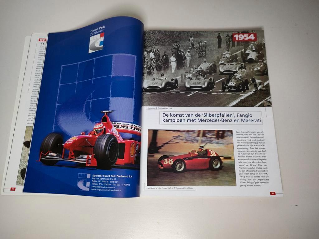 50 jaar formule 1 GRAND PRIX 1950-2000 in goede staat, Ophalen of Verzenden, Zo goed als nieuw, Ed Heuvink / Jan Haakman, Overige sporten