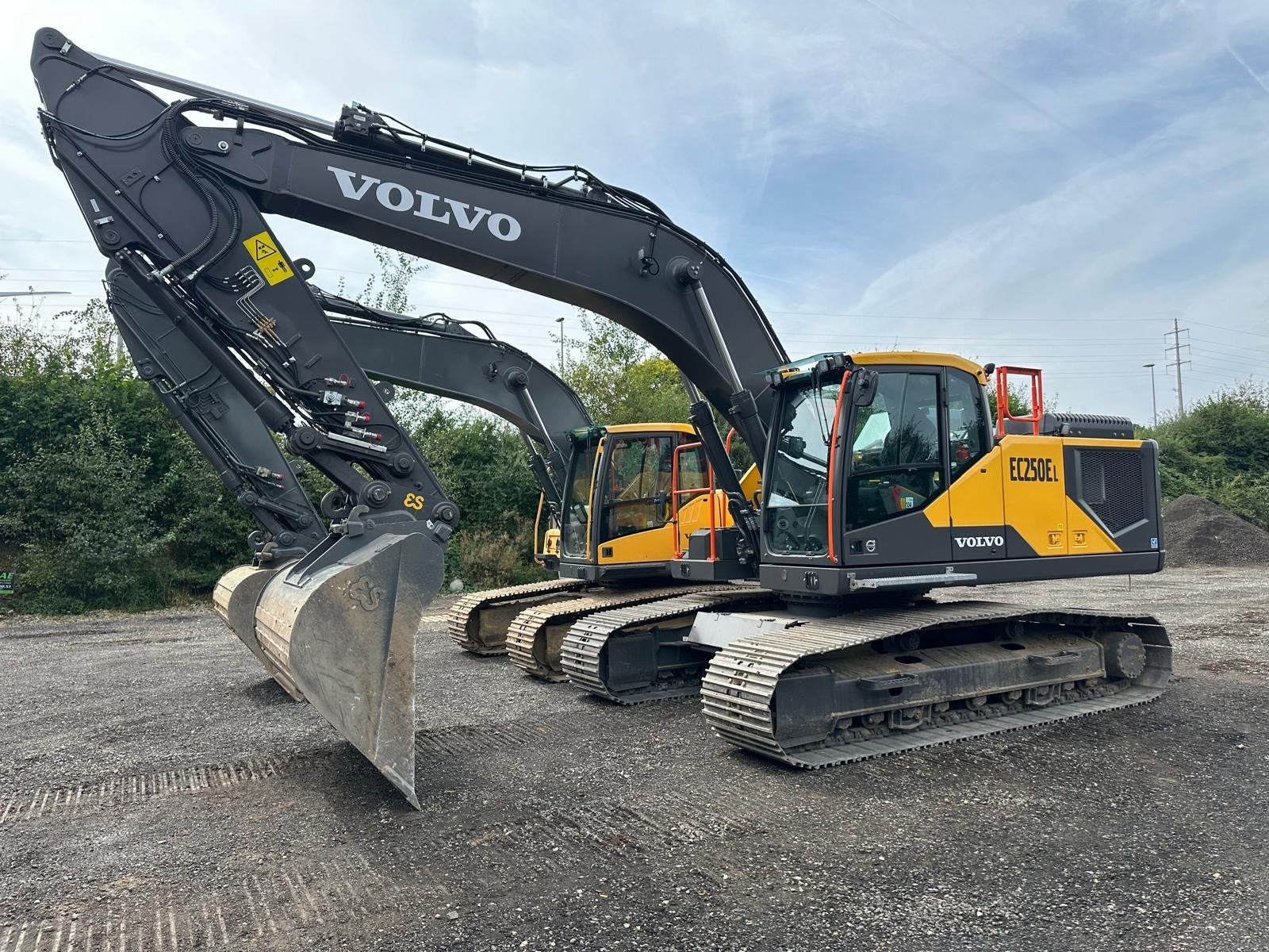 Volvo EC250E 900 UUR/HOURS ! LIKE NEW (bj 2023), Graafmachine