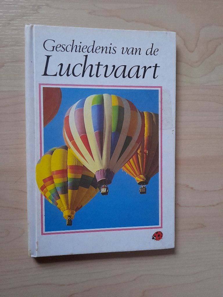 GESCHIEDENIS VAN DE LUCHTVAART Geoffrey Hoyle globe reeks, Ophalen of Verzenden, Gelezen