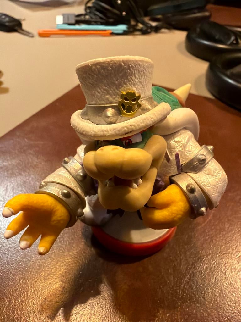 Bowser Amiibo Super Mario Odyssey Wedding Outfit, Ophalen of Verzenden, Zo goed als nieuw