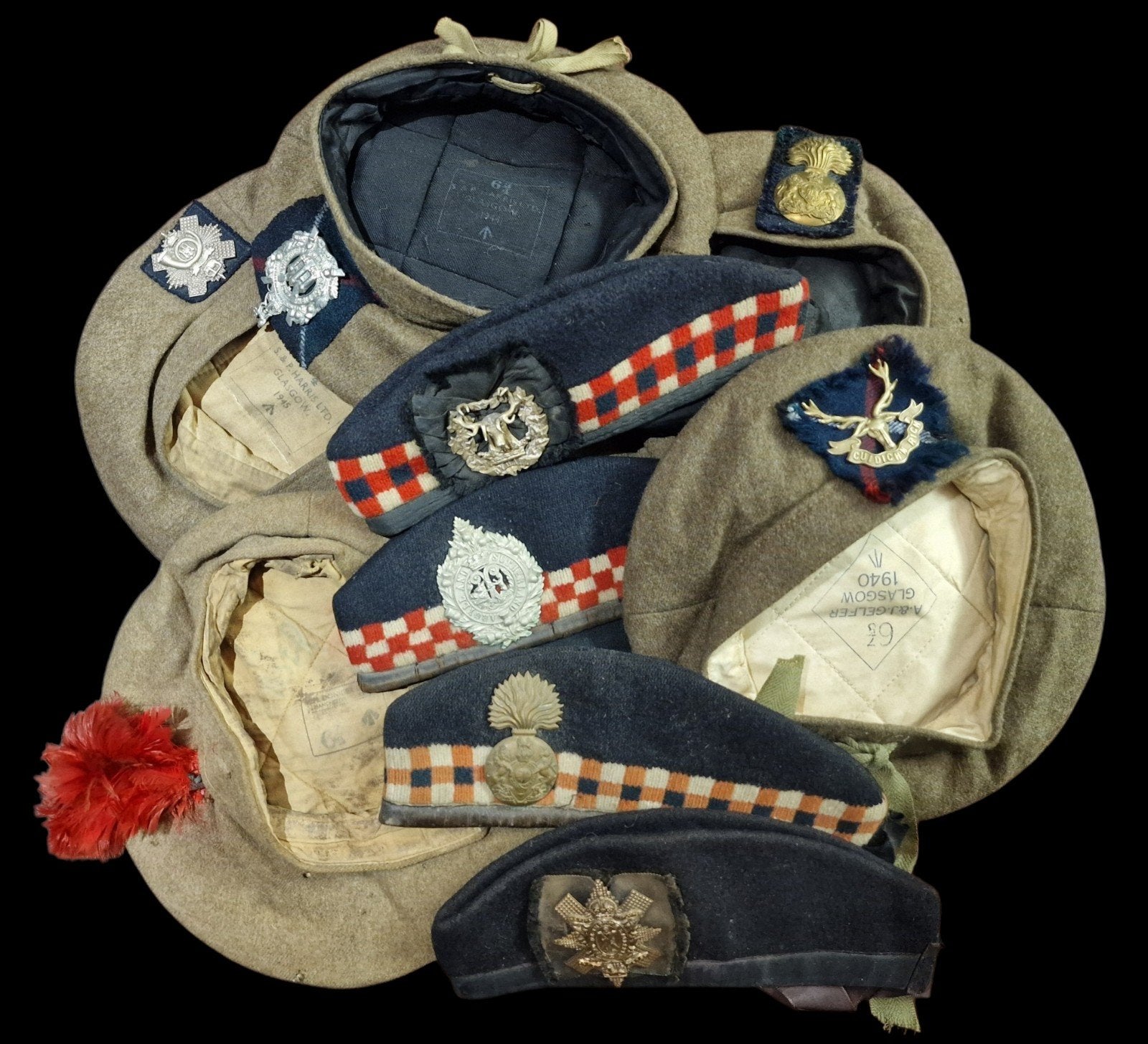 GEZOCHT: Ww2 Tam O Shanter en Glengarry's Schots Highlander, Ophalen of Verzenden, Landmacht, Engeland, Helm of Baret