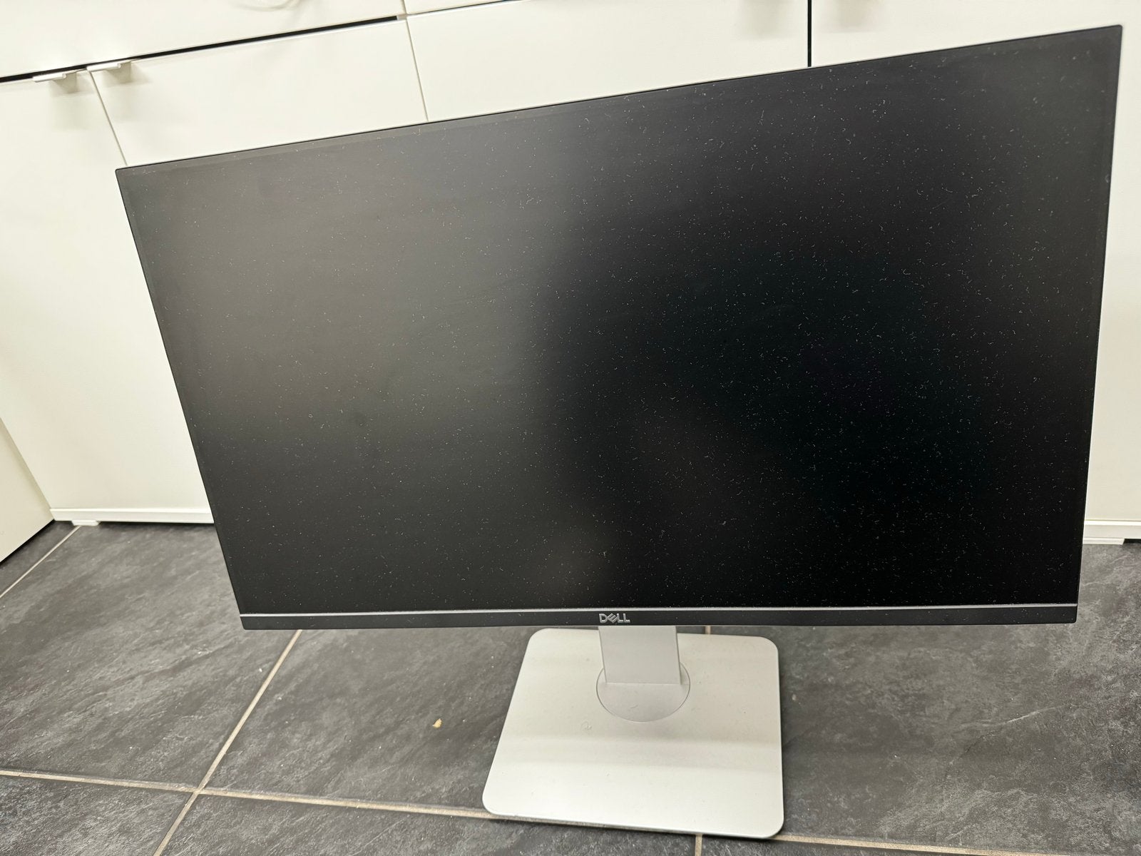 Foto 5 van Diverse monitoren: Lenovo, Dell, HP - QHD/FHD