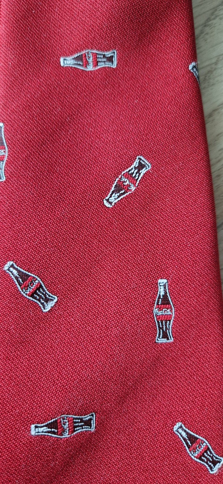 Originele Vintage Coca-Cola Stropdas – Rood met Flesjesprint, Ophalen of Verzenden, Zo goed als nieuw, Gebruiksvoorwerp