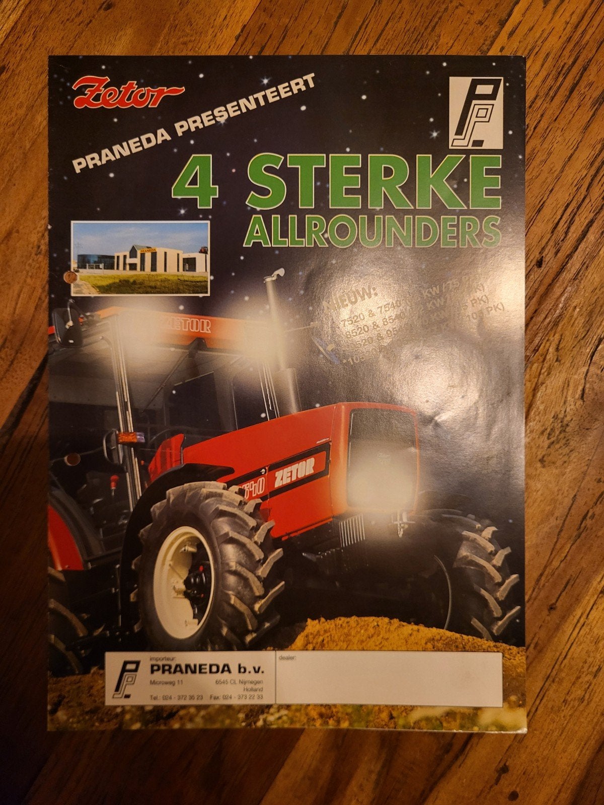 tractor folder Zetor 4 sterke allrounders, Ophalen of Verzenden, Zo goed als nieuw